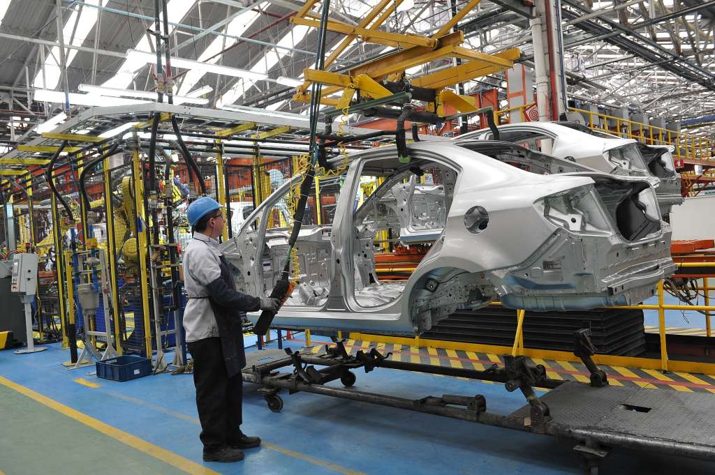 Aspectos generales de la planta de ensamblado y fabricación de general motors Colmotores, ubicada al sur de Bogotá.