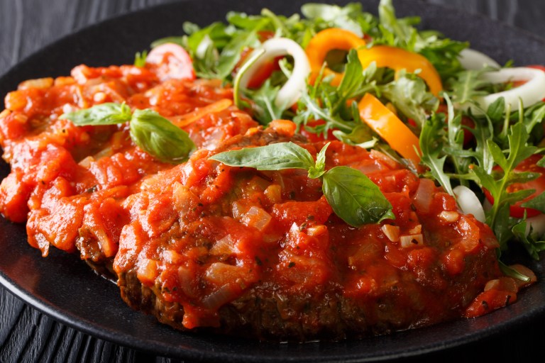 Chuleta de cerdo en salsa criolla, una receta para disfrutar al almuerzo