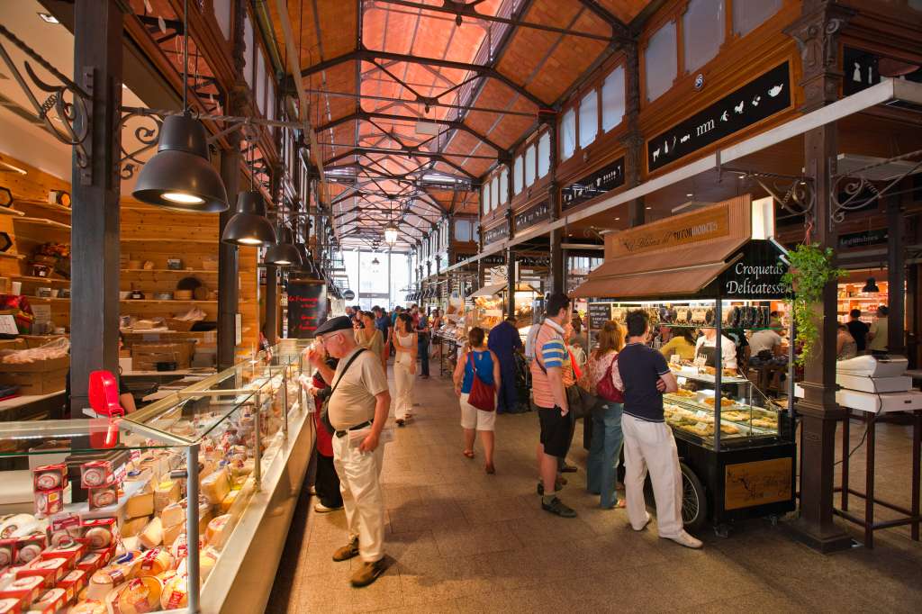 Mercado de San Miguel, ubicado en el centro de Madrid.