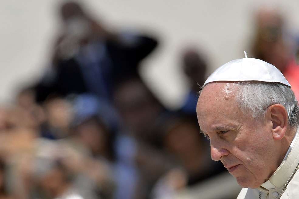 La Iglesia católica ha tardado demasiado en reconocer que no hay incompatibilidad entre la esencia de sus enseñanzas (el amor por el prójimo) y el reconocimiento de que las personas LGBT merecen derechos. / Foto: AFP