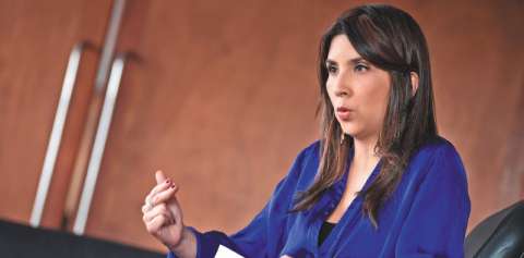 “En 2020, desertaron 243.801 estudiantes del sector oficial”: ministra de Educación