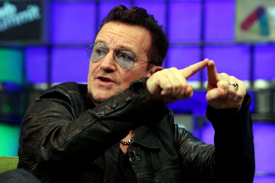 Bono, cantante de U2.