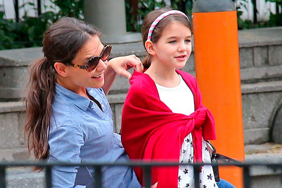 Katie Holmes y su hija Suri. / Bang Showbiz