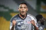 Luis Fernando Muriel hizo un golazo de tiro libre en la victoria de Junior: video