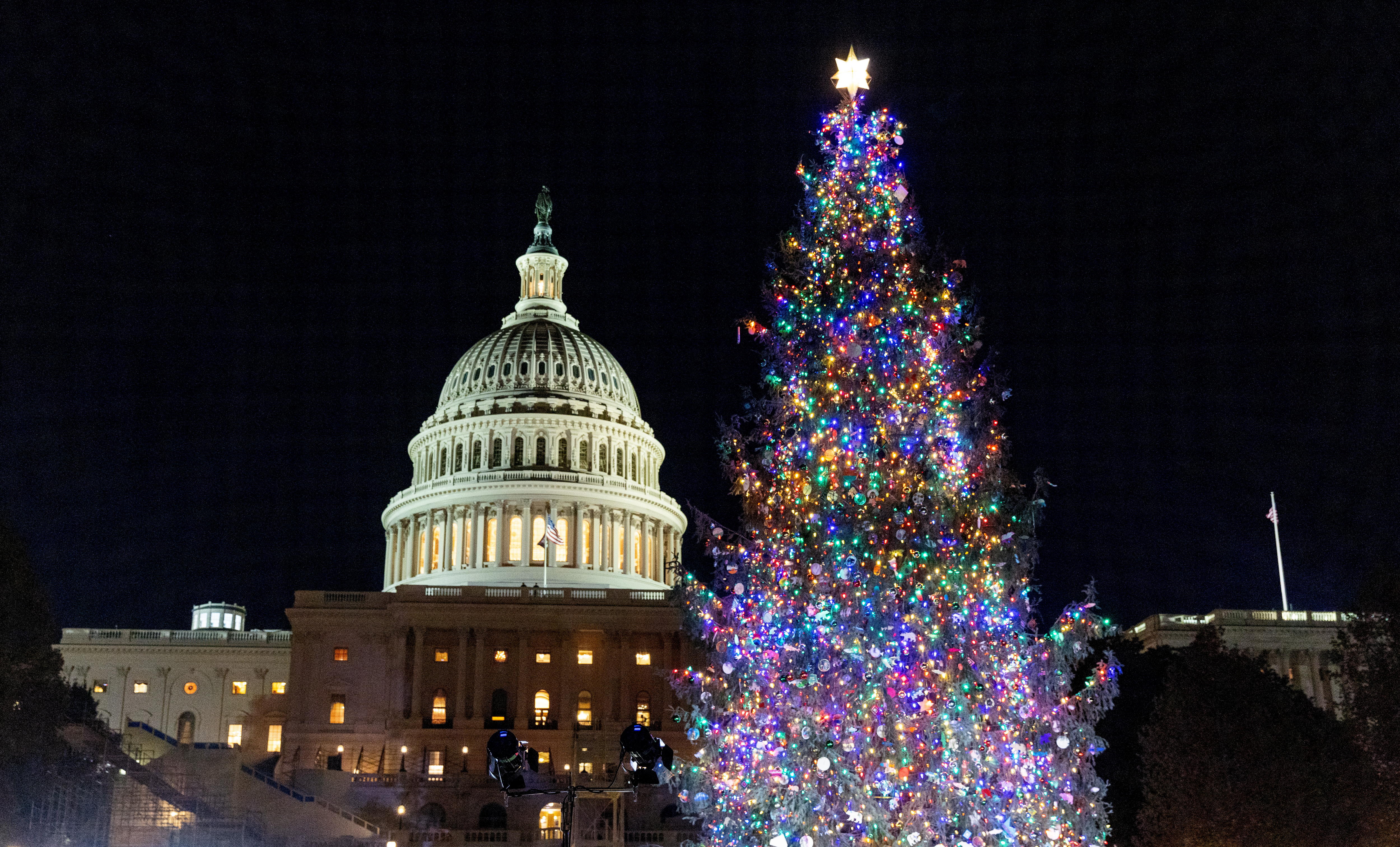 Washington (United States), 03/12/2024.- The US Capitol Dome is lit up at night during the US Capitol Christmas tree lighting ceremony at the US Capitol in Washington, DC, USA, 03 December 2024. The 2024 tree is an 80-foot Sitka spruce from the Wrangell District Region in Alaska's Tongass National Forest. EFE/EPA/SHAWN THEW