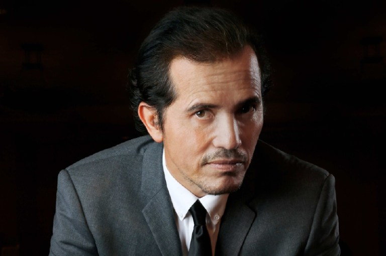John Leguizamo, al frente de lo “Inexplicable”