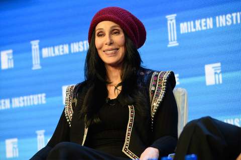 Cher, en muy buena forma, pese a rumores sobre su salud
