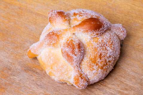 Esta es la receta para preparar pan de muerto