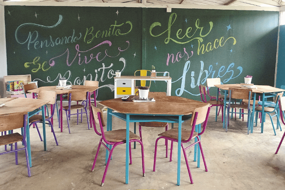 La Institución Educativa Rural Las Mercedes, ahora cuenta con paneles solares y mejores salones. / / Cortesía DirecTV