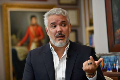 Los expresidentes optaron por el show 