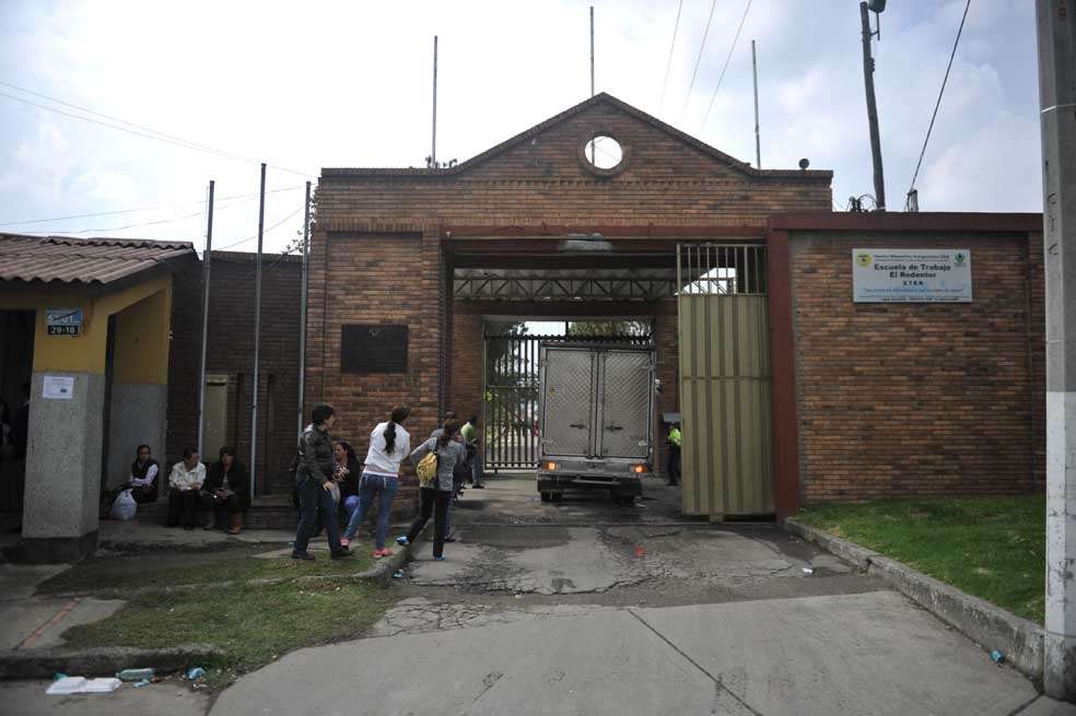 Centro de reclusión de menores El Redentor / Centro de reclusión de menores El Redentor