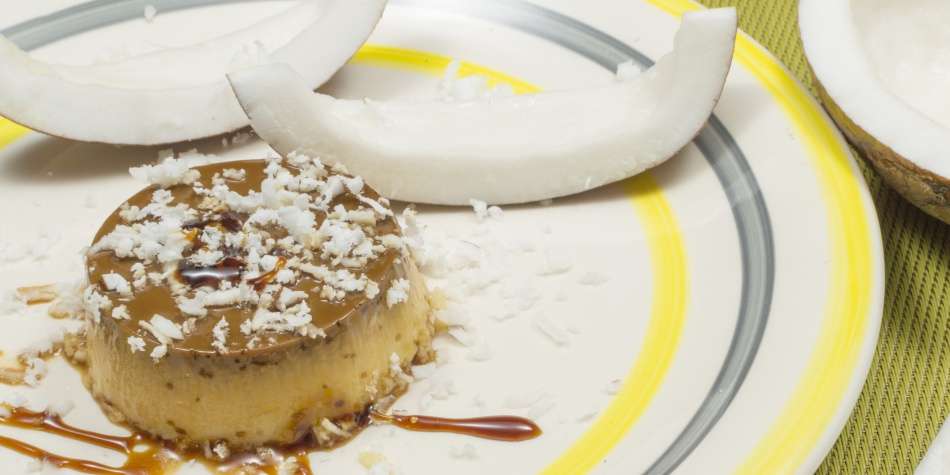 Flan de coco hecho en casa con solo 5 ingredientes