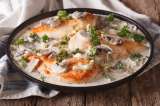 Pollo con champiñones estilo restaurante en casa