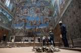 Cónclave: así avanzan los trabajos del Vaticano en la Capilla Sixtina