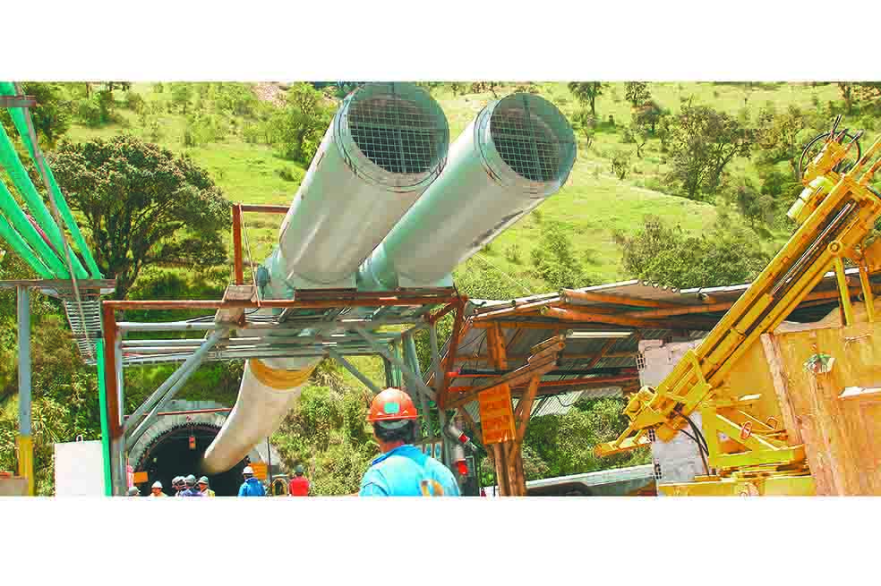 En total las carreteras 4G costarán alrededor de 50 billones. / Archivo