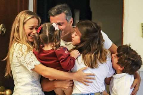 Así fue el reencuentro de Leopoldo López con su familia en España