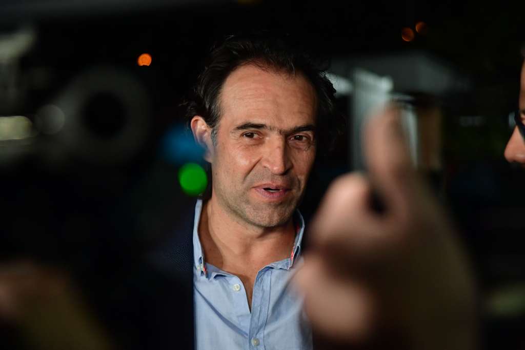 Candidato a la Presidencia de Colombia 2022 por el partido Equipo por Colombia, en el "Gran Debate", organizado por el canal RCN.