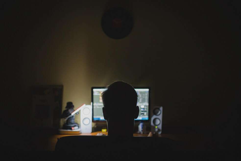 Un niño de 15 años, que pudo hackear la Nasa en 2017, es otro de los casos de niños con habilidades informáticas potencialmente dañinas. / Pixabay