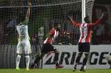 Con un pie afuera de la Libertadores: Nacional cayó en Argentina ante Estudiantes