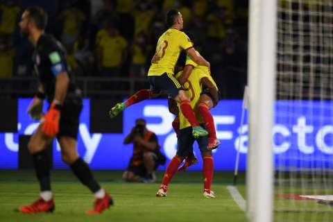 Colombia le ganó a Chile en un triunfo muy alegre en Barranquilla