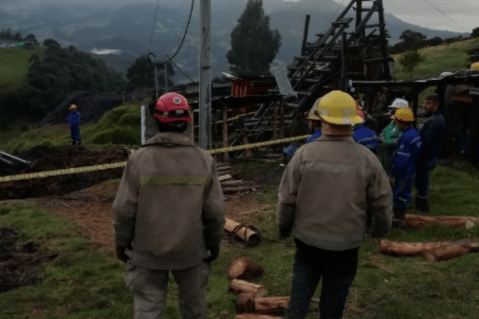 Explosión en mina de carbón en Santander deja un muerto y un herido