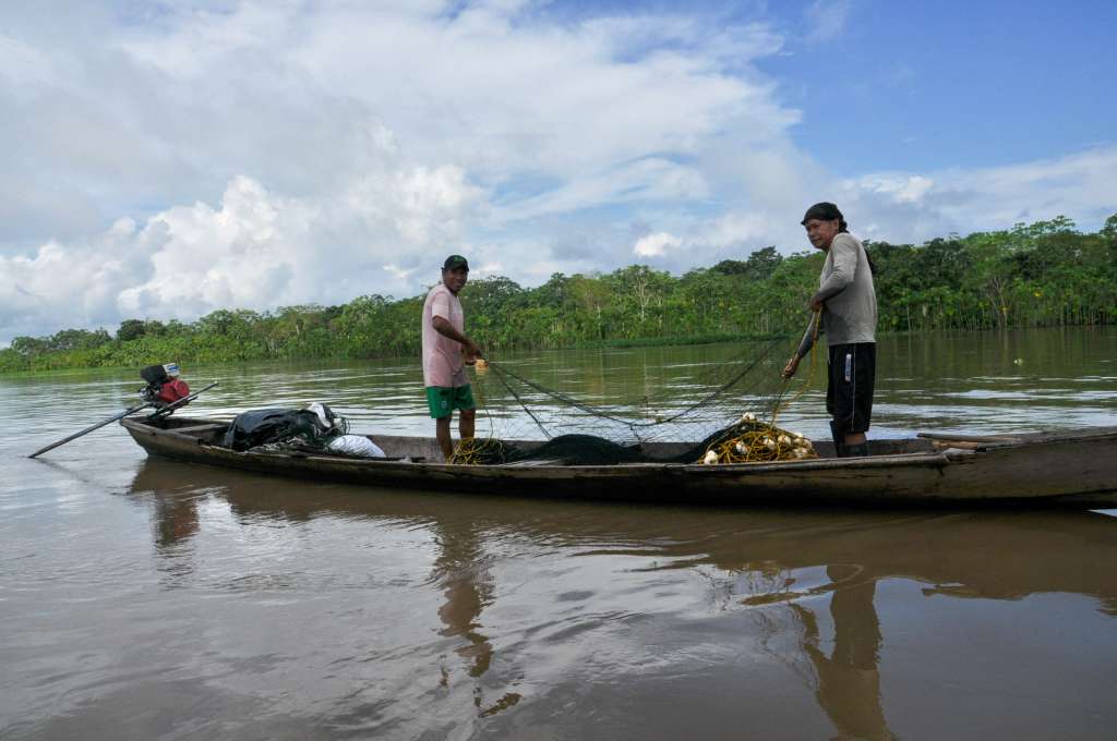 La comunidad indígena que habita el resguardo Ticoya vive principalmente de la pesca, la agricultura y la caza. Foto: Esteban Tavera