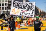 Por presión de Trump: comienzan a desmantelar la plaza Black Lives Matter