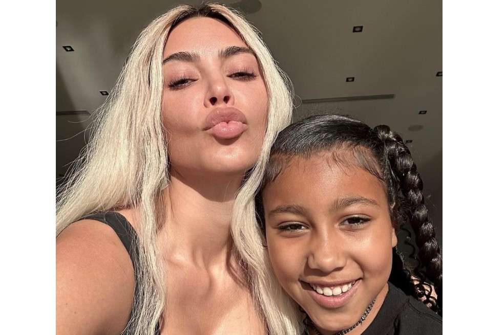 La lujosa mansión de Kim Kardashian está valorada en 60 millones de dólares, es decir 286.758.600.704 de pesos colombianos, aproximadamente.
