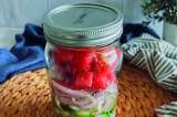 Paso a paso para hacer una ensalada de atún en tarro