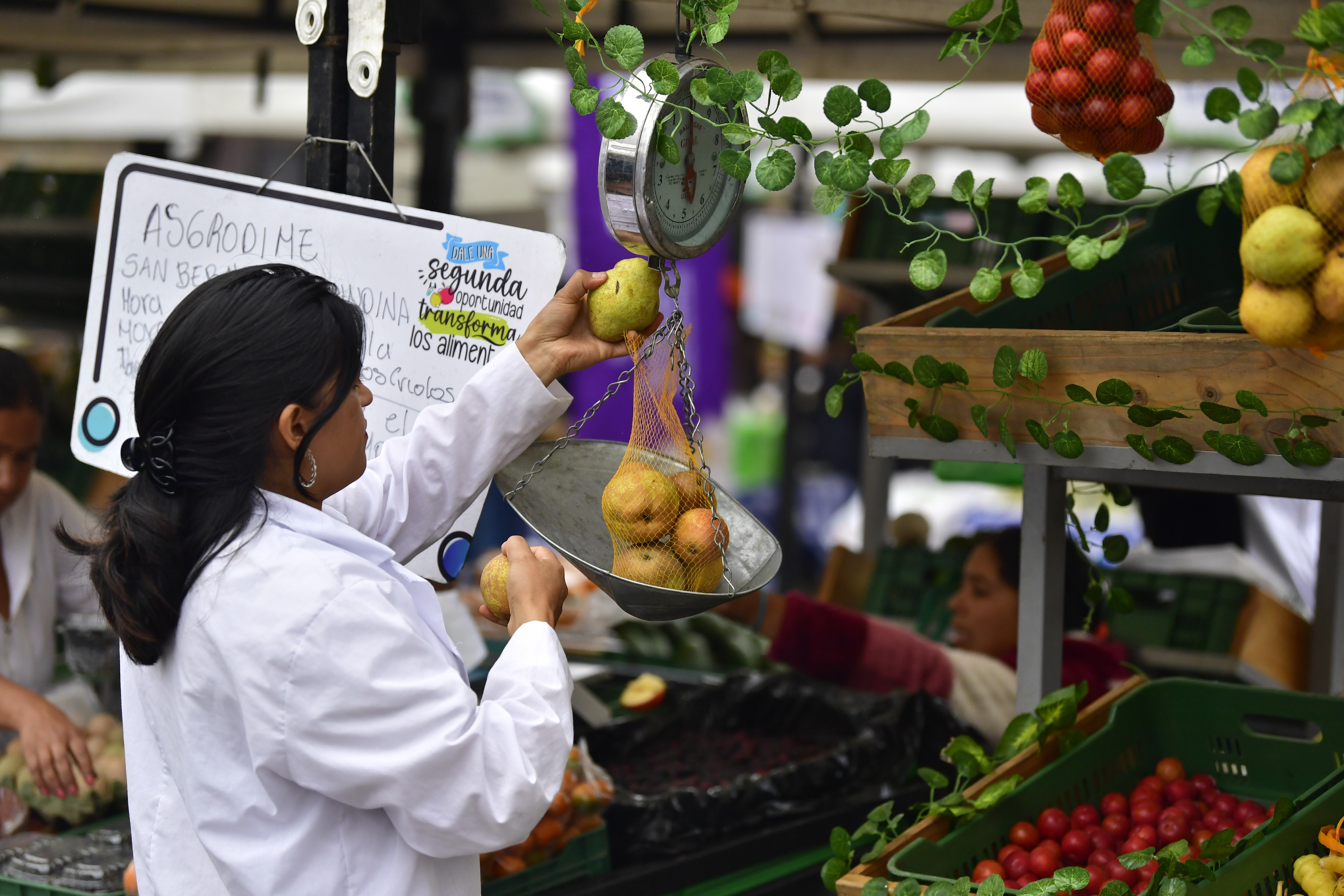 Aspectos de este mercado ubicado en la Plaza de Bolívar