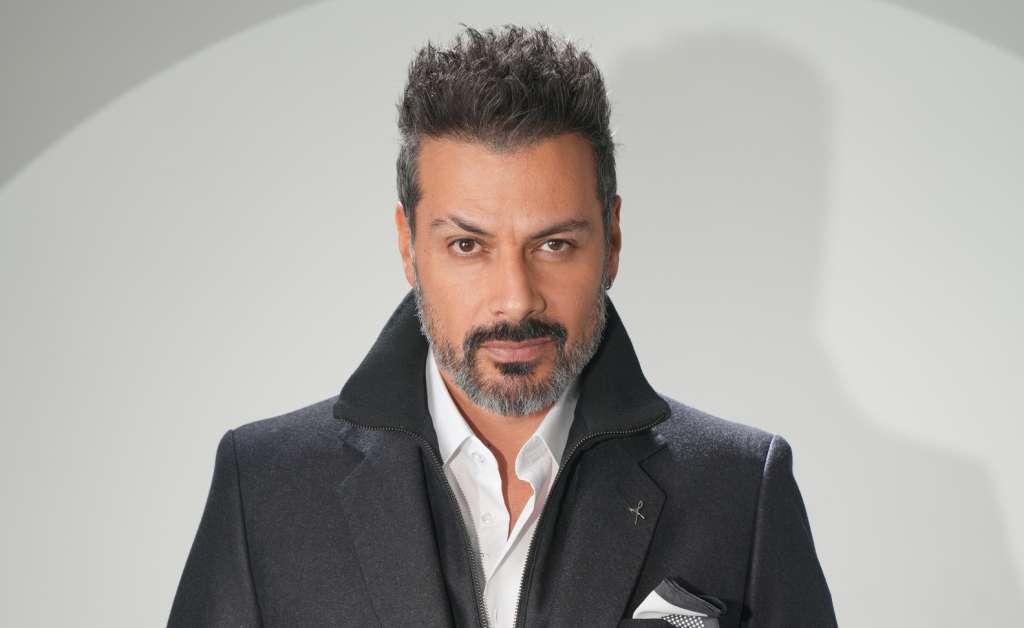 Después de más de dos décadas frente a las cámaras, el actor debuta como productor, guionista y director de ‘Dog w Dog Vol. 1: El precio del amor’, producción que él mismo protagoniza junto a su hijo y que marca un antes y un después en su trayectoria.