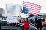Redadas migratorias, protestas y soldados: una semana de crisis en California