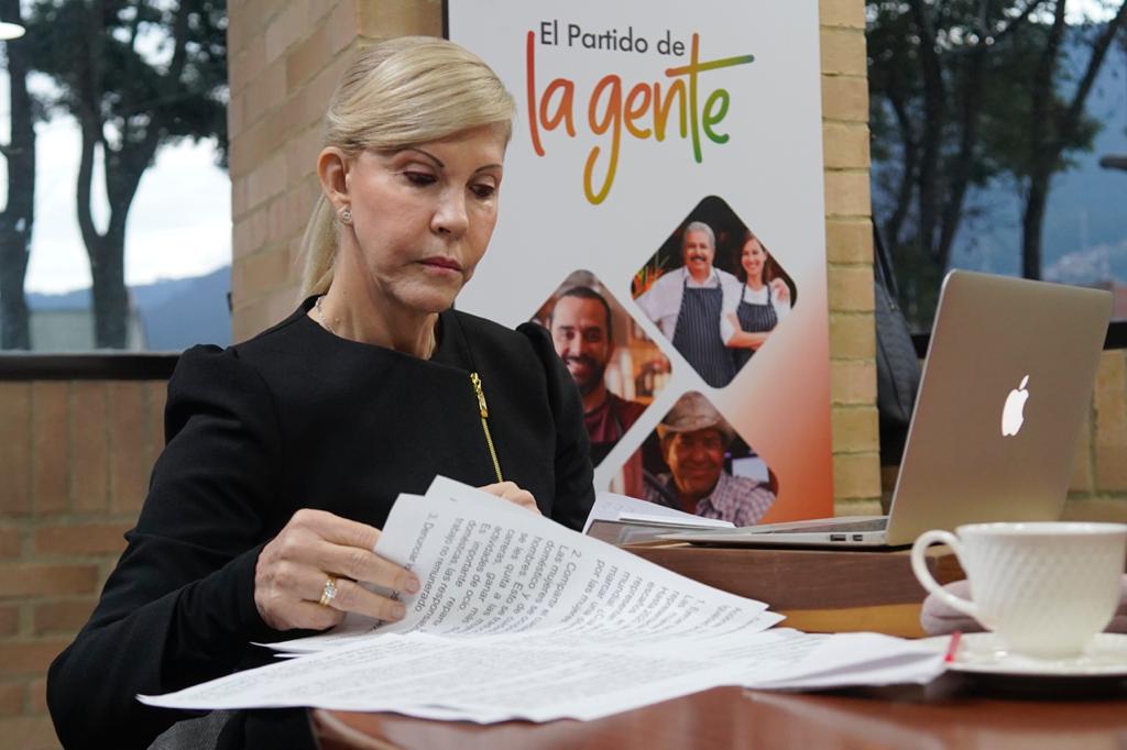 Dilian Francisca Toro, presidenta del Partido de la U.