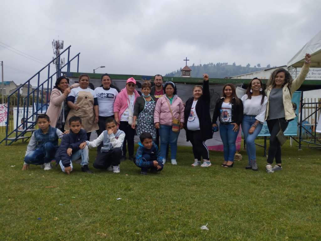 Madres de Soacha protestan por casos de violencia policial.