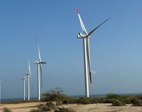Gobierno busca licencias ambientales en menos tiempo para acelerar energías renovables