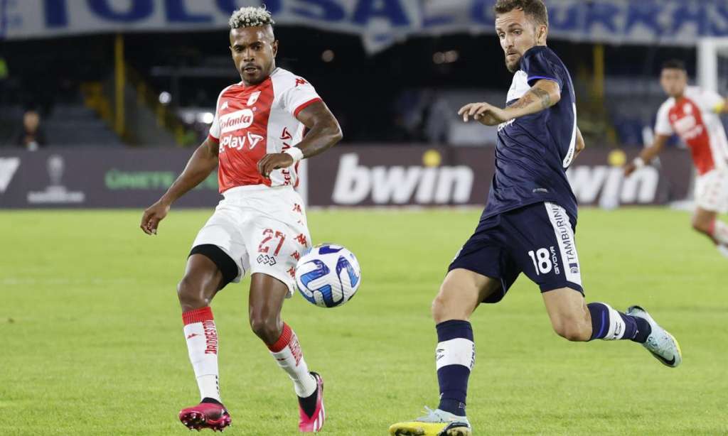 Santa Fe se llevó la victoria 2-1 en el juego de ida en el estadio El Campín de Bogotá.