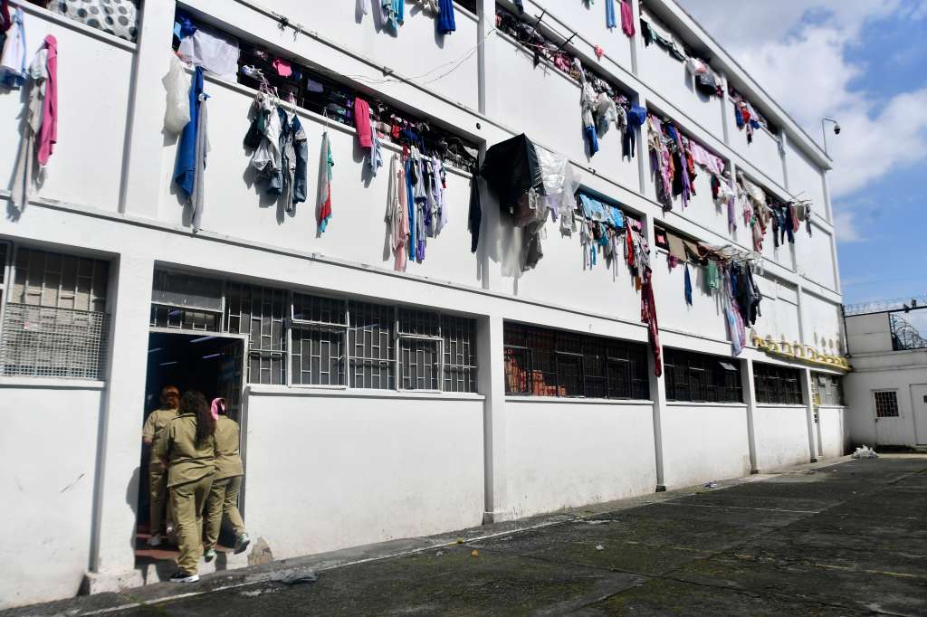 Reclusas y guardias de este centro penitenciario, en Bogotá