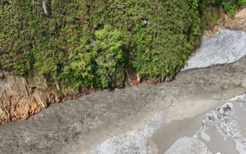 Solo tres familias fueron evacuadas preventivamente en Quetame. Las autoridades mantienen vigilancia sobre el río Negro.