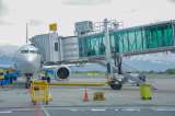 Lo que se sabe del choque de dos aviones en el aeropuerto LaGuardia (Nueva York)