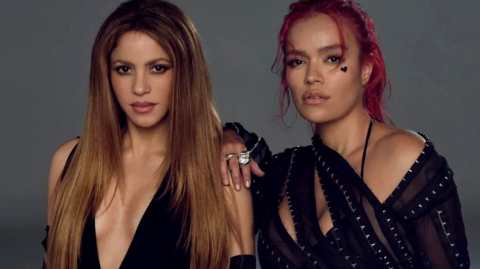 Shakira y Karol G deslumbraron en la MET Gala 2024: así vistieron las colombianas