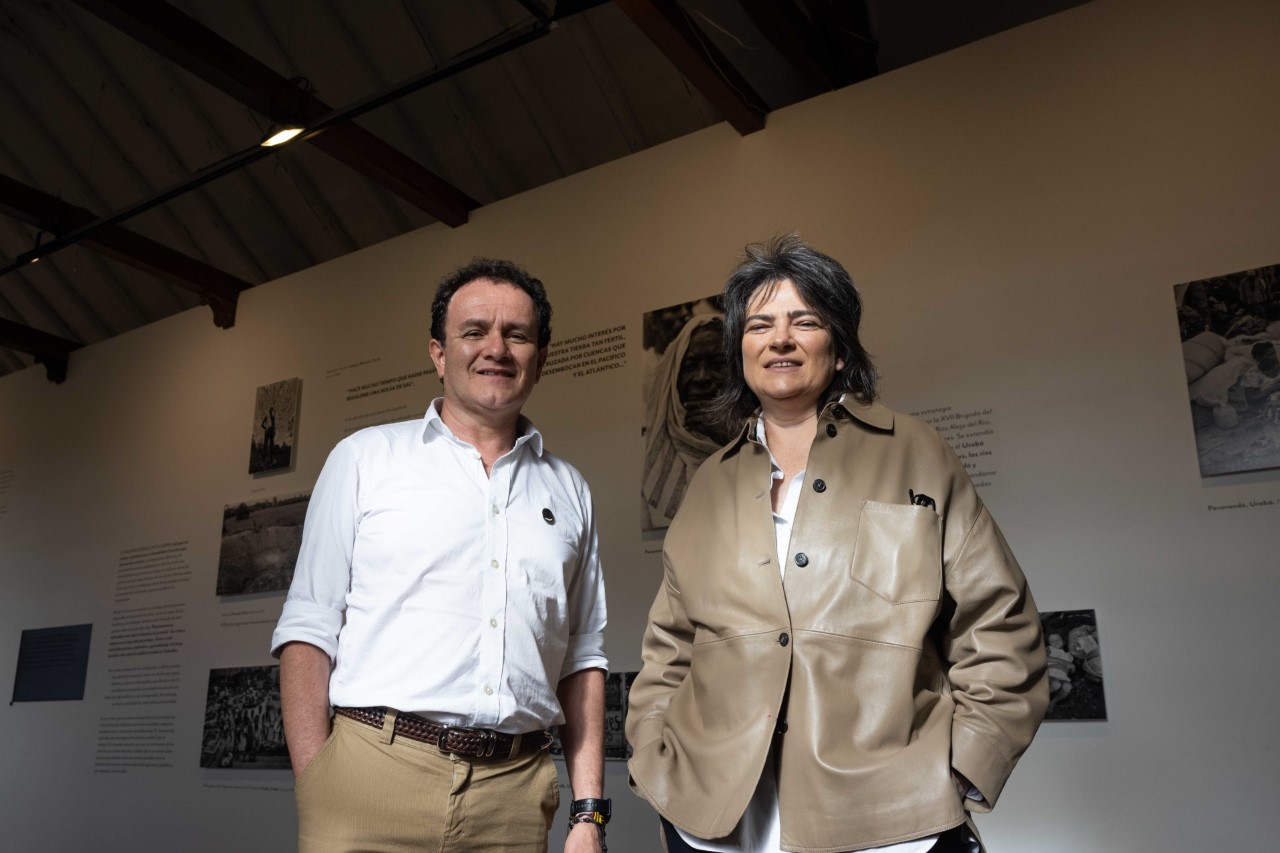 Jesús Abad Colorado y Maria Belén Sáez de Ibarra.