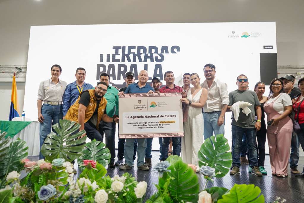 ANT titula 3.738 hectáreas a firmantes de paz en cinco departamentos