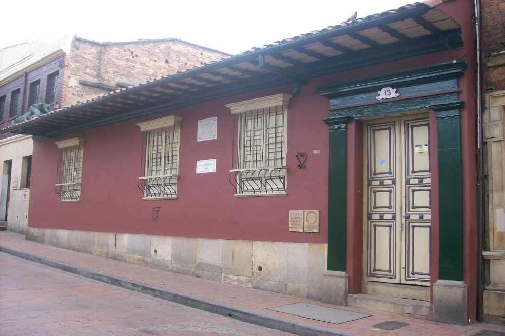 Fachada de la Fundación Casa de Poesía Silva, ubicada en el centro de Bogotá.