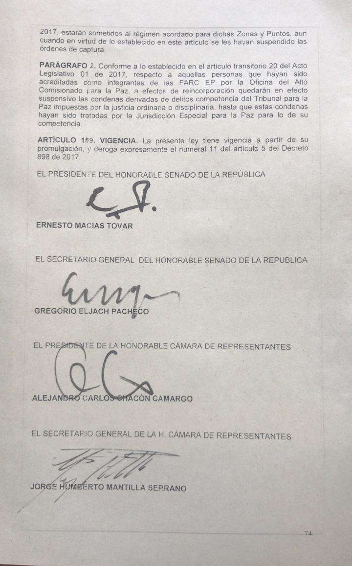 “Recibido por parte del Senado el texto (…) el mismo con el anexo 1 de la sentencia C-080 de 2018 con un equipo jurídico de procedimos a revisar y contrastar Cámara. En ese proceso encontramos unas omisiones las cuales, si bien consideramos que pudieron ser parte de equivocaciones entendibles en el proceso de transcripción, no deben dejarse de incluir por su connotada relevancia jurídica”, afirmó Chacón.