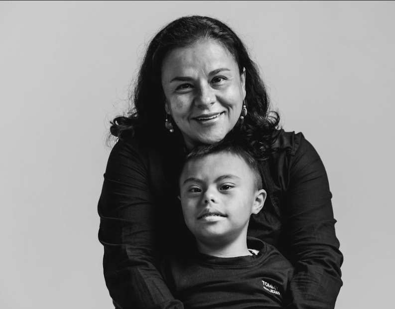 A los tres meses de embarazo, Ana Lucía Jiménez supo que su hijo nacería con síndrome de Down. Hoy Pablo José tiene 10 años, es un niño feliz y escolarizado.