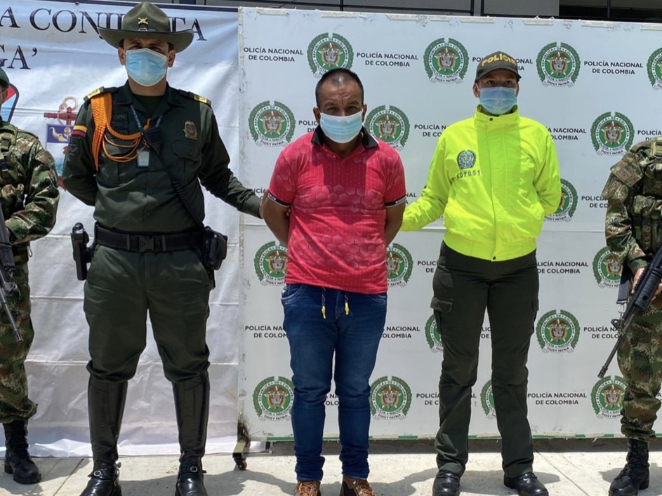 El Gobierno lo señala de deforestador y secuestrador en la zona del Chiribiquete.