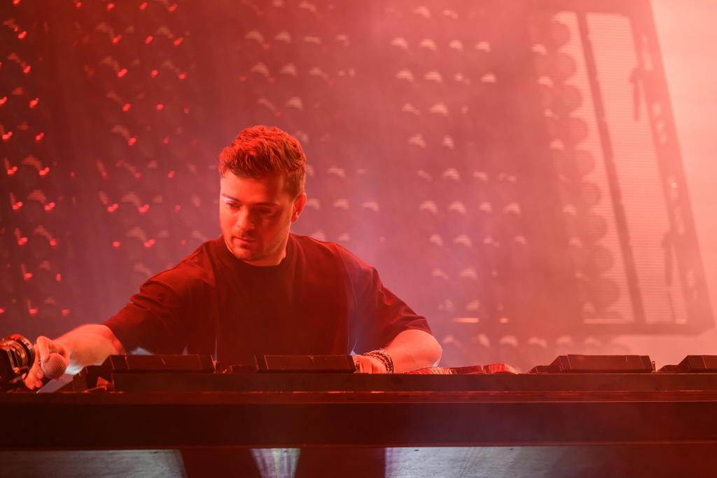 Budapest (Hungary), 10/08/2024.- Dutch disc jockey Martin Garrix performs during the 30th Sziget (Island) Festival on Shipyard Island, northern Budapest, Hungary, 10 August 2024 (issued 11 August 2024). This year's event runs from 07 to 12 August. (Hungría) EFE/EPA/Tamas Vasvari HUNGARY OUT
