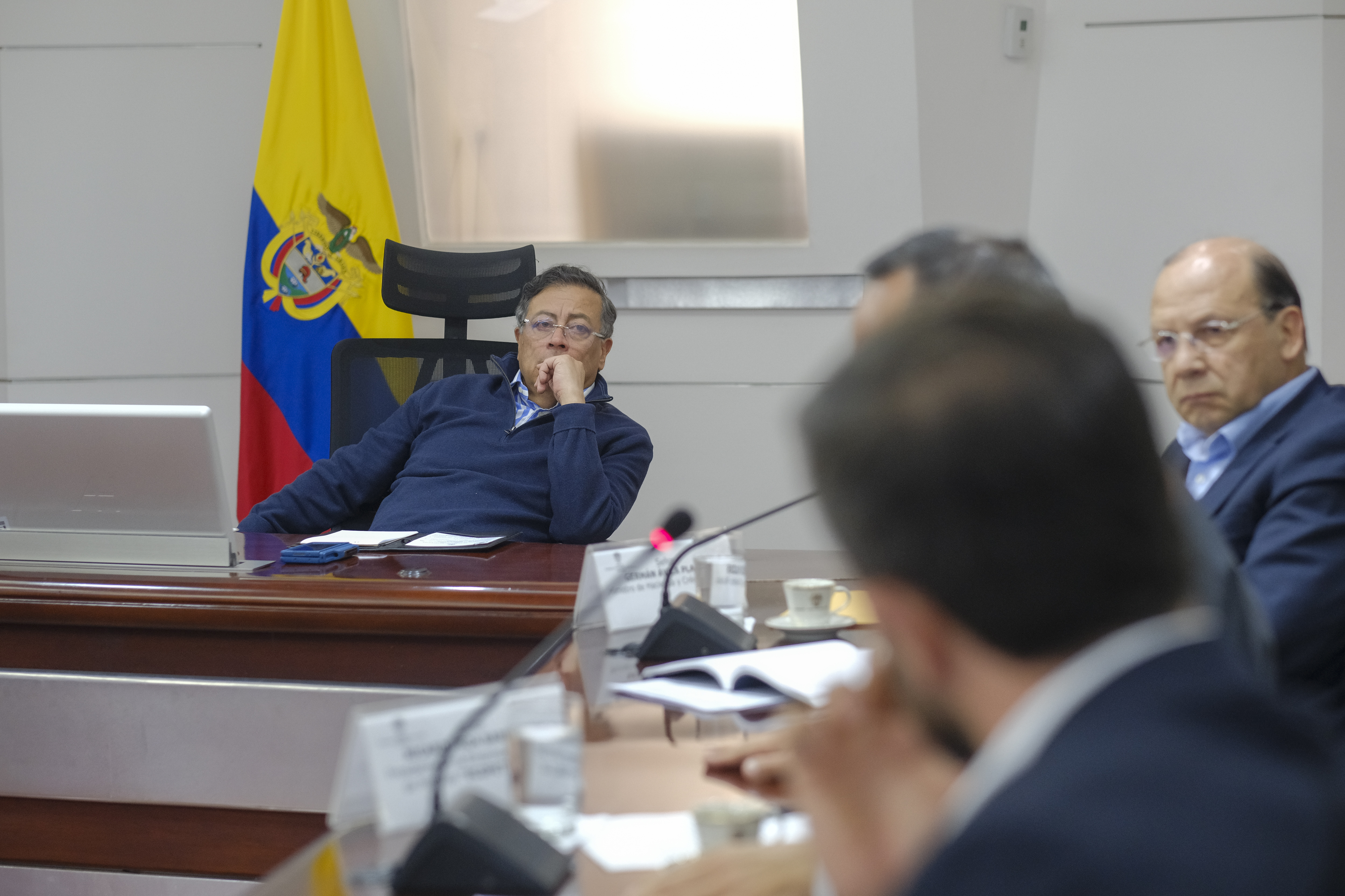 Presidente Gustavo Petro y ministro de Hacienda, Germán Ávila.