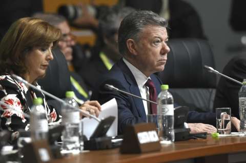 Santos respaldó bombardeo en Siria