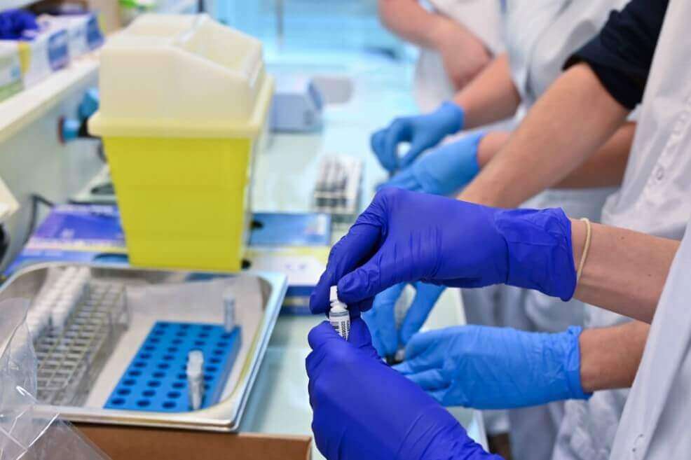 Las irregularidades se habrían presentado en proyectos para el fortalecimiento de laboratorios regionales en el marco de la emergencia declarada por el Covid-19.